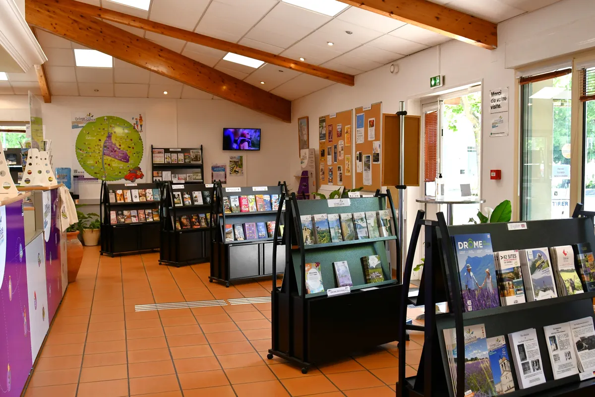 Saint-Paul-Trois-Châteaux : visites et office de tourisme